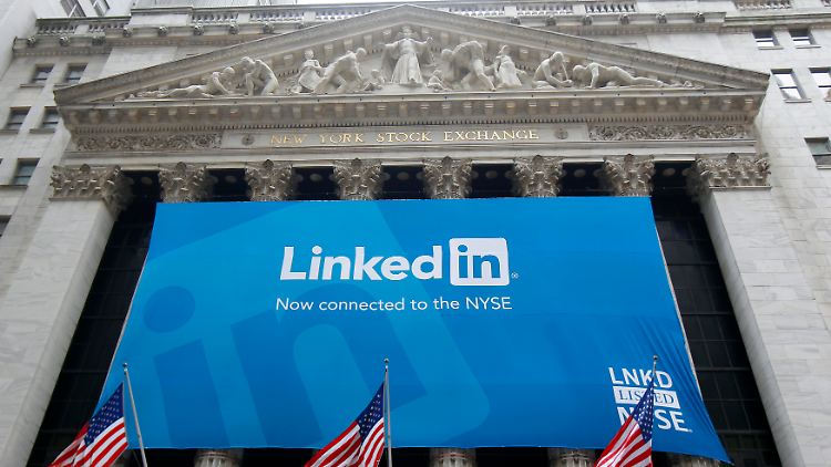 Fulminant und ohne Selbstzweifel: Fassaden-Marketing an der Wall Street: Die Börse hat schon ganz andere Aktien kommen und wieder gehen gesehen.