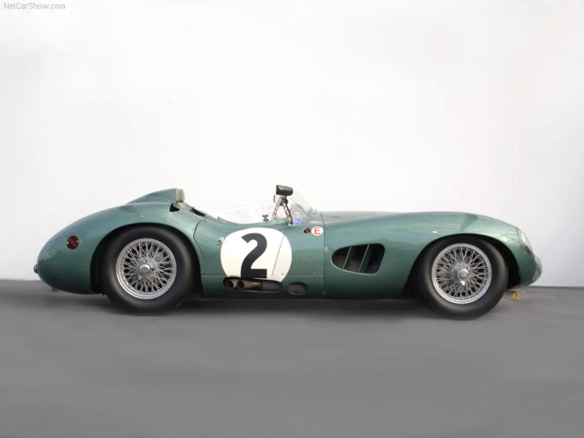Aston-Martin-DBR1-1959-800x600-wallpaper-02