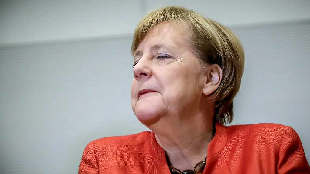 e36f08fe7c51feaec5c92893fee7bf63