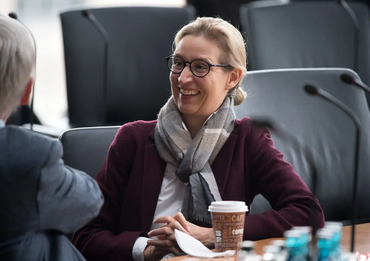 fffc2ed078eca1aef8a36ffb8220dd33