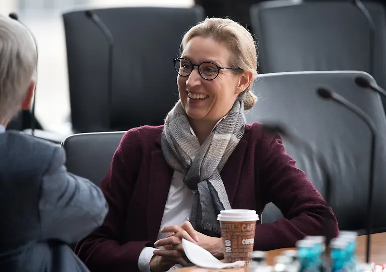 fffc2ed078eca1aef8a36ffb8220dd33