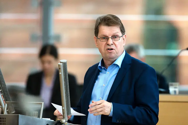 45569e9a2a51f72454e08a05990fdfb0