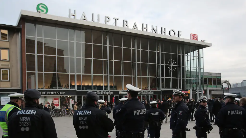 1852b373e27906403eb367f3bc4f48e5