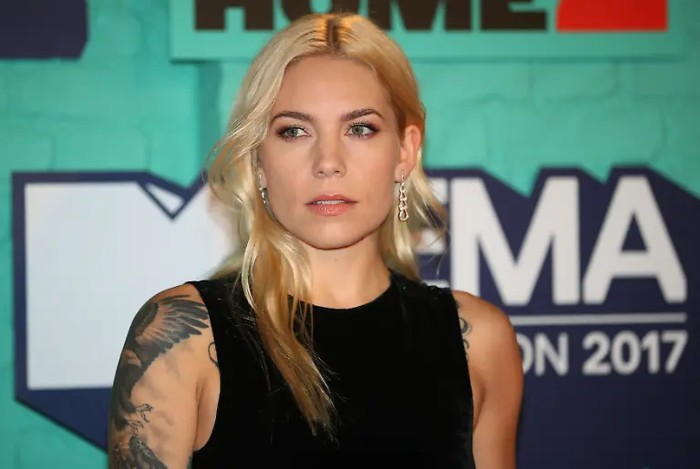 8de9b9ed22887ea441c877f90274595c