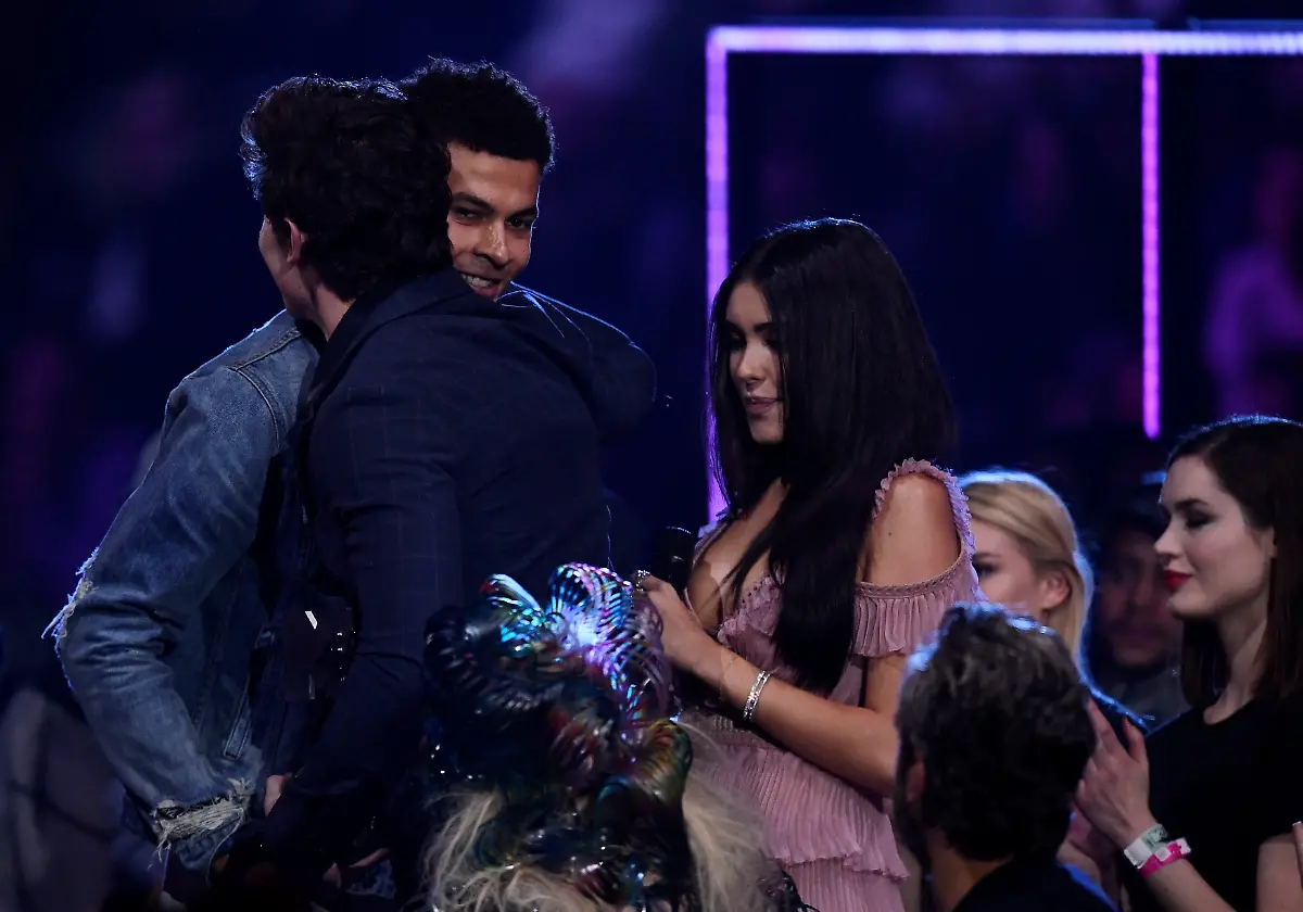 8e08b9dcc731970be08c1591072fdd63