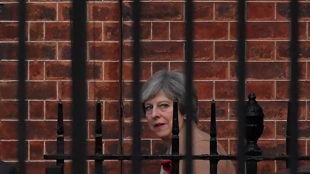 adf68a7e998323080db3d0f3a7c6bda4