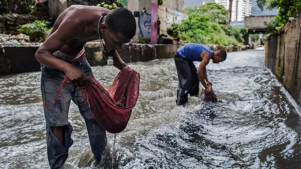 97cf4eeae31e8c8edb2ae926143ff69a