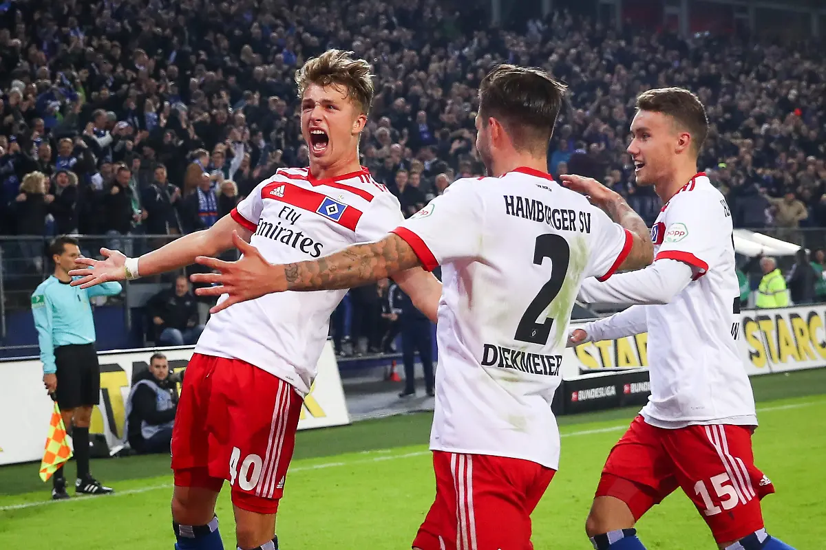 82519e62b3f1c138ff2a9e36128d8b3c