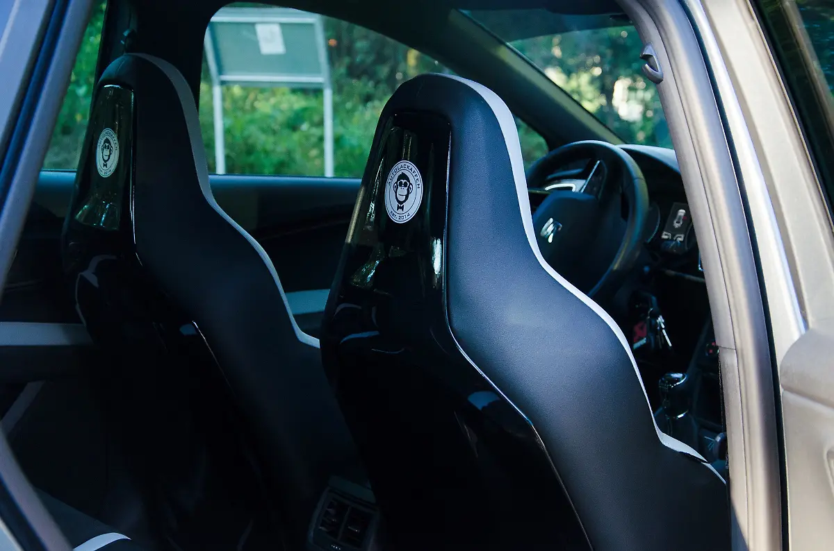 Sebastian-0099frFB-1501699423