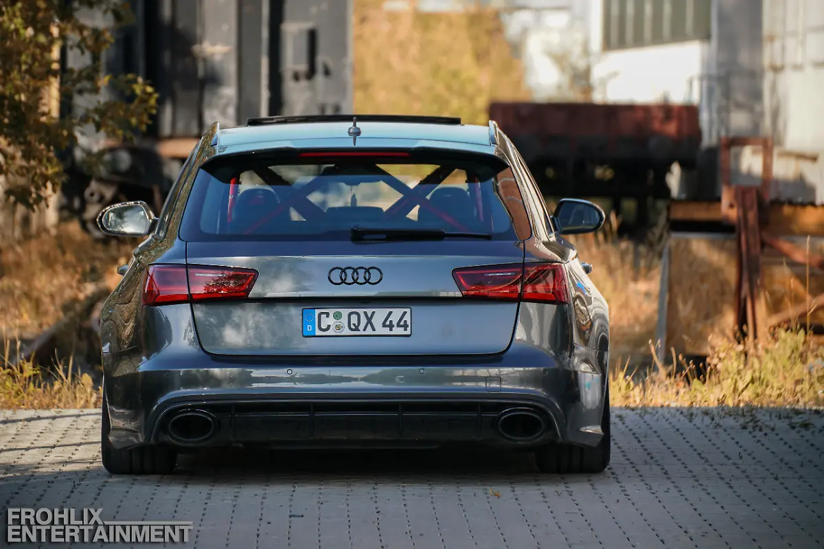 AudiRS6Rauchwerk-1498410264