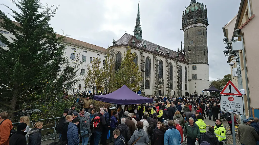 fcbd12eb3789ef8e7ad138d05b570e49