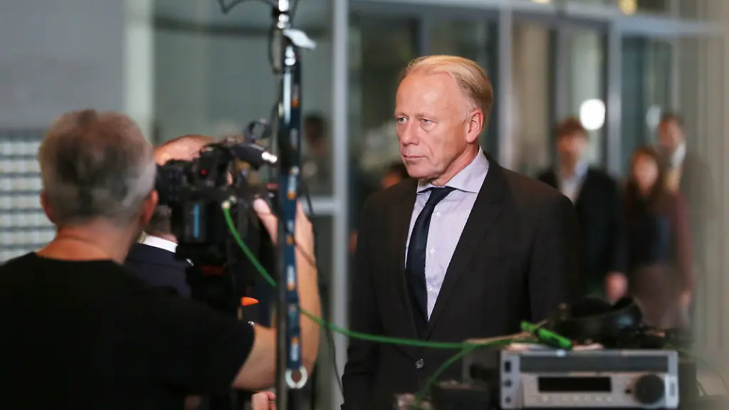 6d9e48dbdd222677285ce2b27c1fb5d5