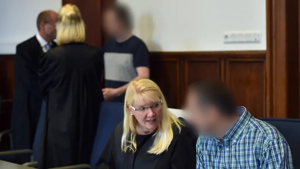 01a57b58fbc9cd9cb909186b2b2c213b