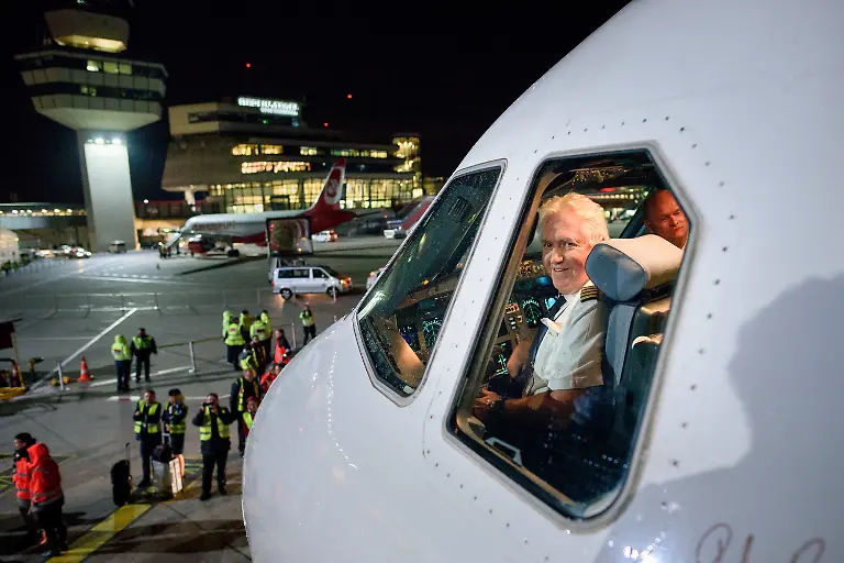 3756ede28a82960a715bae3073d4438a