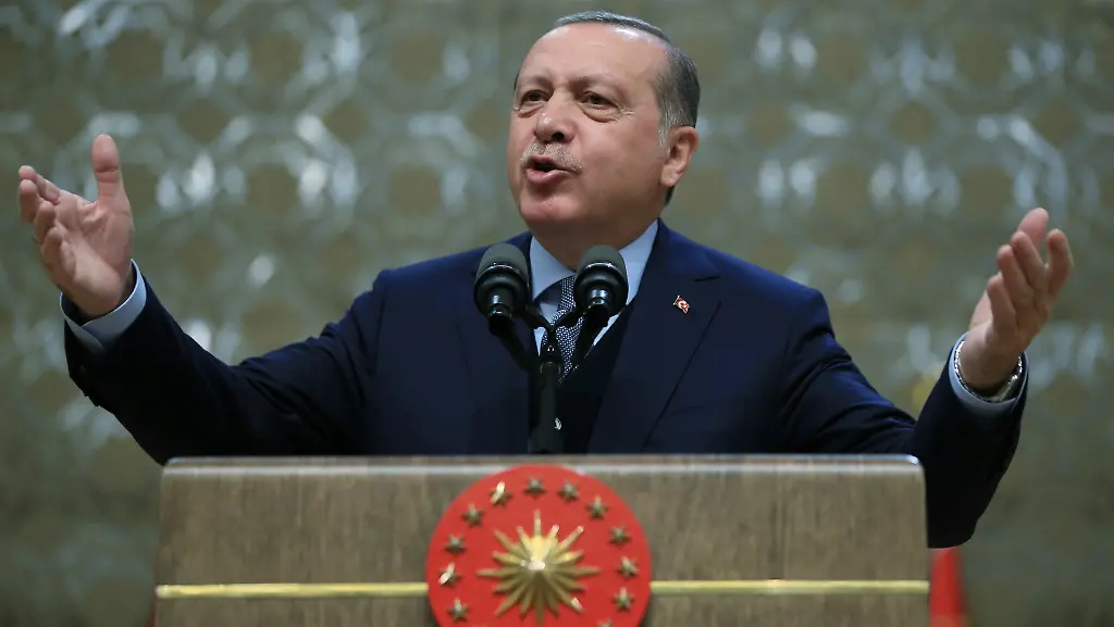 60c0e59eec9042f8cb18218a6212eabf