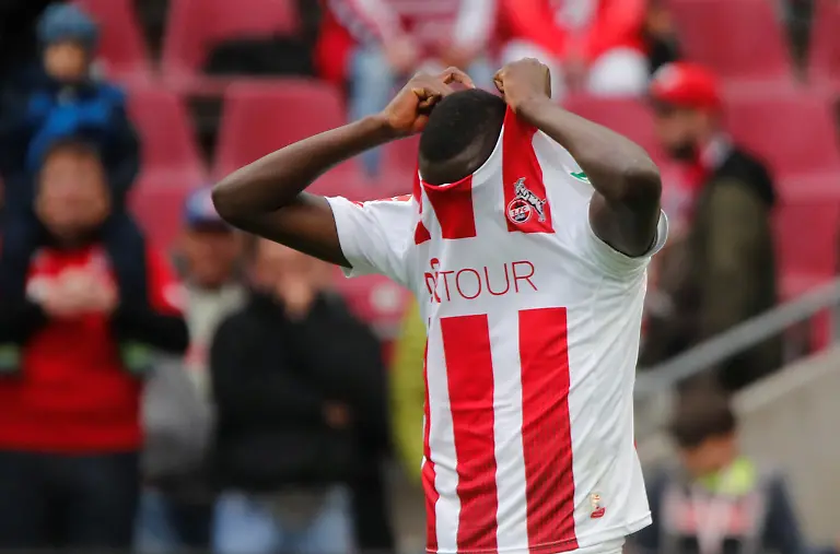 56074d3a37cacf51788803cc5dc132a1