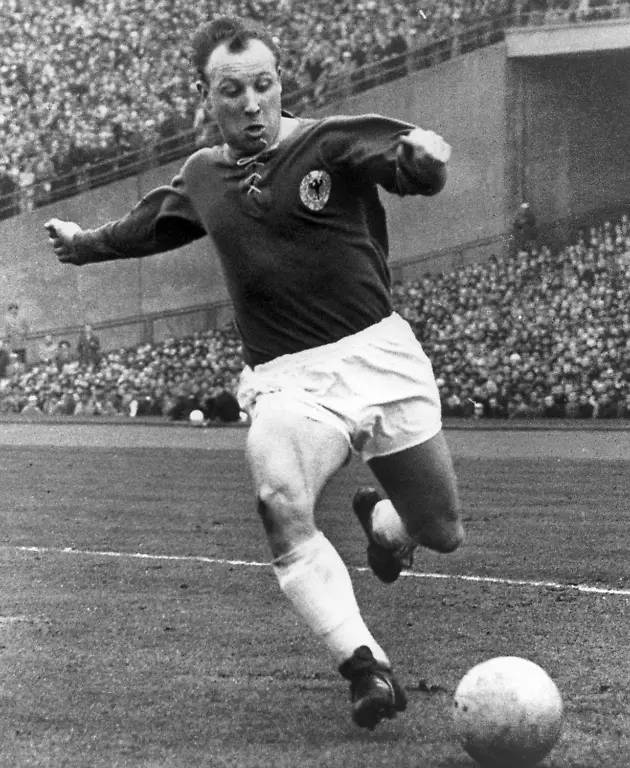 270d69b370578dc2c3c6f5c44b655b45