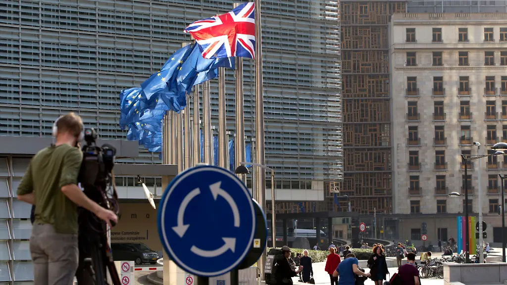 82d0be330908b8605de30c896f6ae368