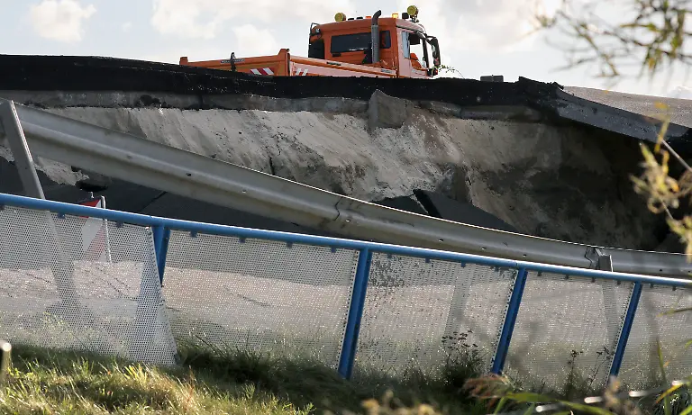 adb9b91b604afcaaf3d1703ffb13ff4d