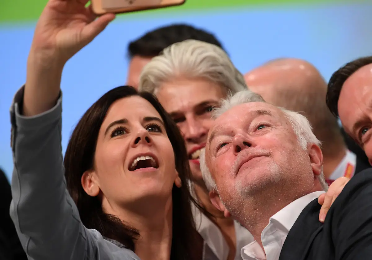 39f76a854524efc038b7a3a988c8b077