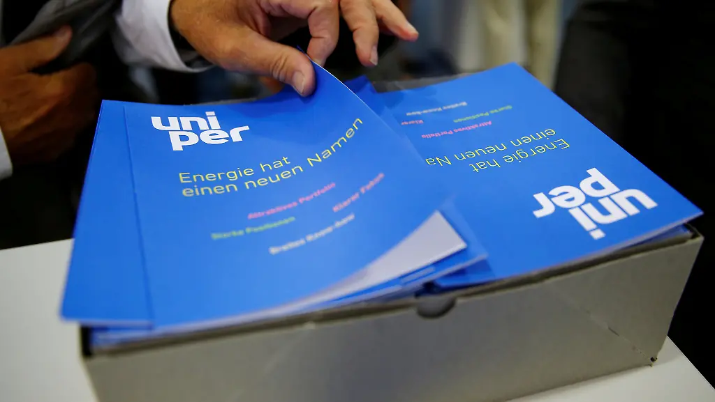 24f9ed4c1bd091b76bb12d29e1569bf6