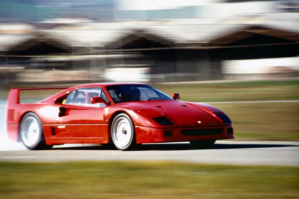 01FerrariF40