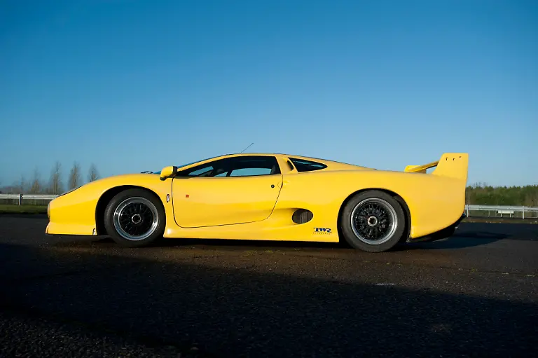 jagxj22020thanniv30011204
