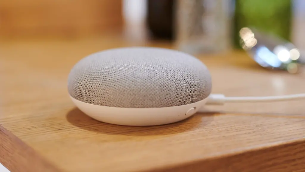 Google-Home-Mini