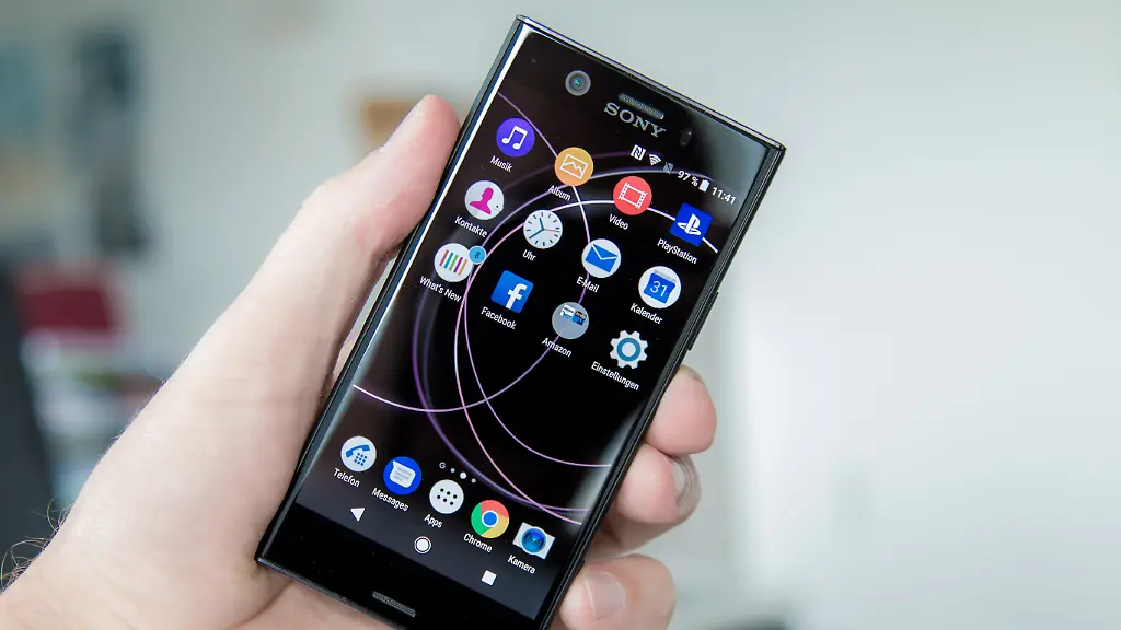 Sony-Xperia-XZ1-Compact-1