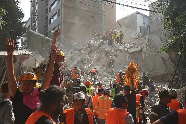 120f3b498aec420f127141e6fac780c7