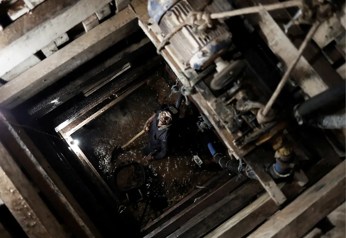 9d73ab44d834c4c4ff8bdbdd5c9f701c