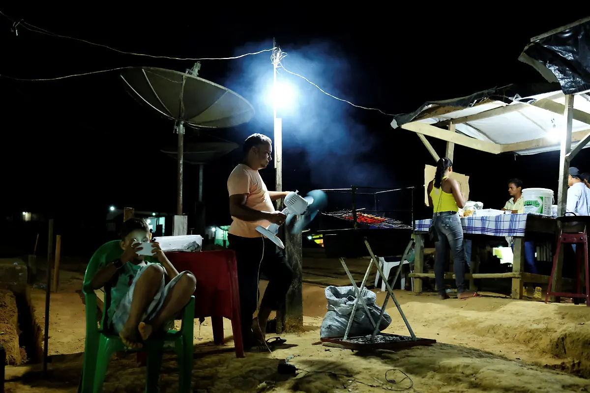 a27d1cfdc8f5079ddea9736d64eb6416