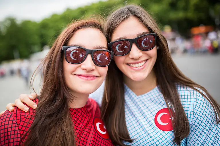 104953e3c554f38173e1772189a3c38d