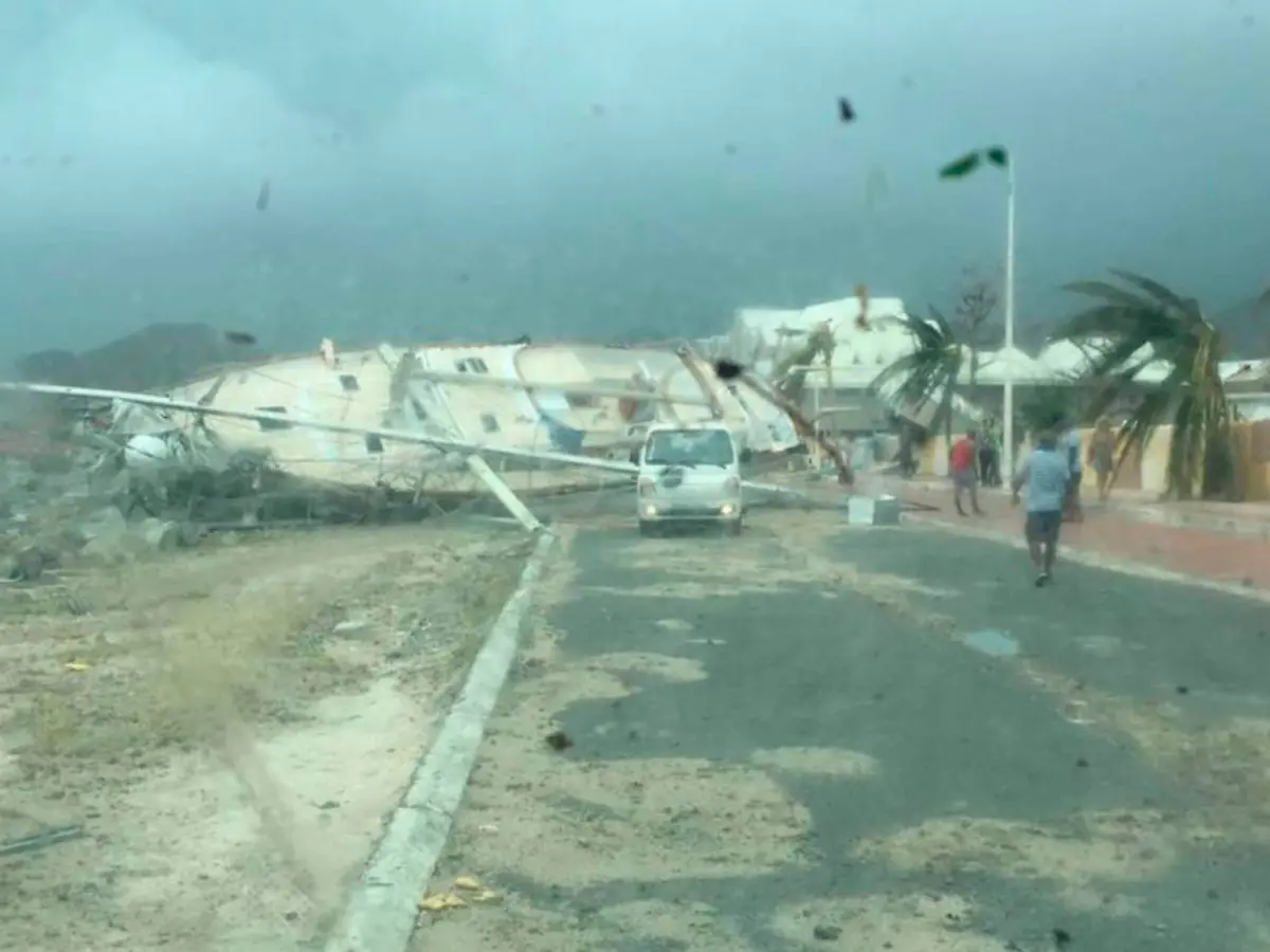 f218d54a0cbaee27b7026d436b5f4b51