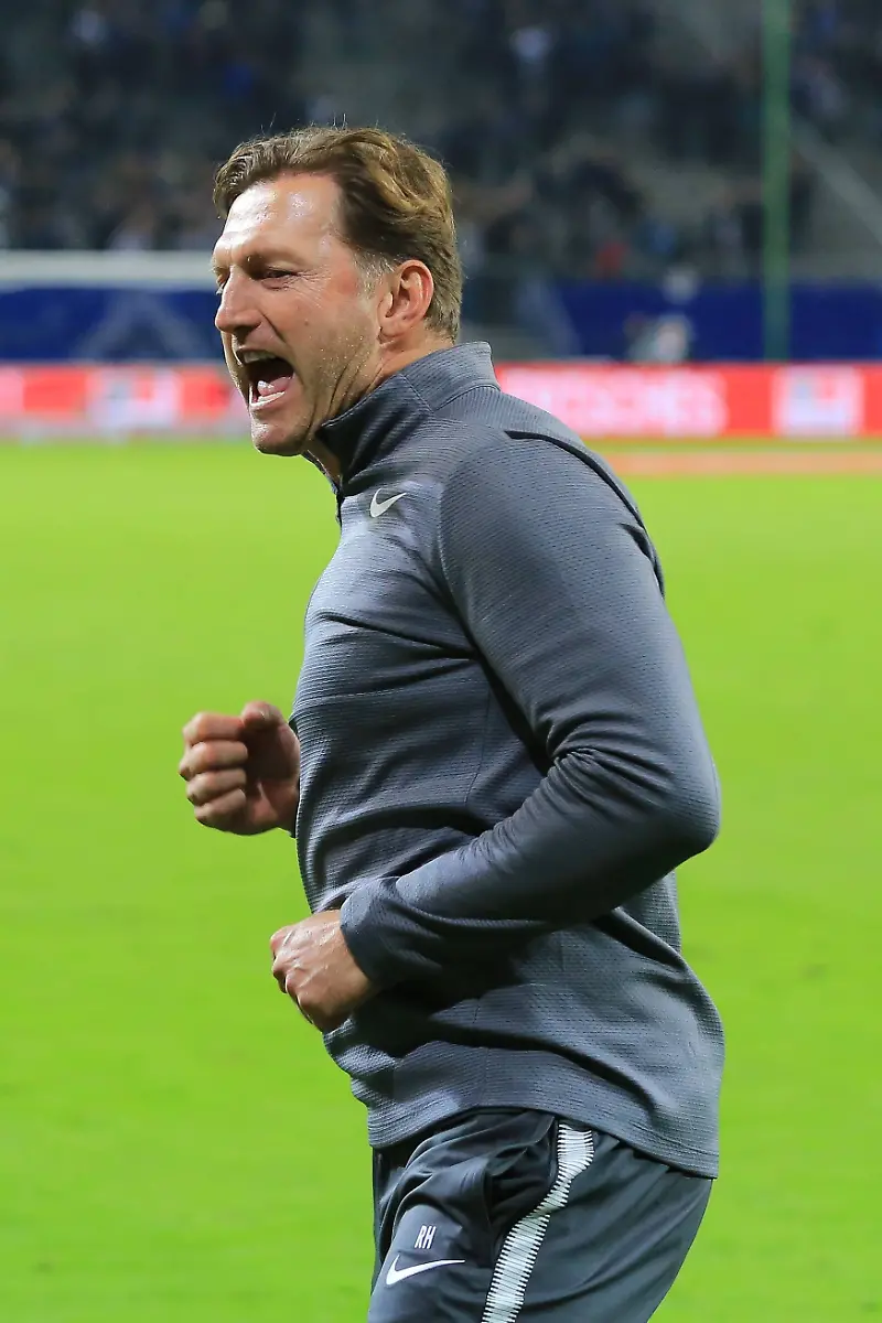 efd9a32fcf3c0f8eec4c4f4991b2e72a