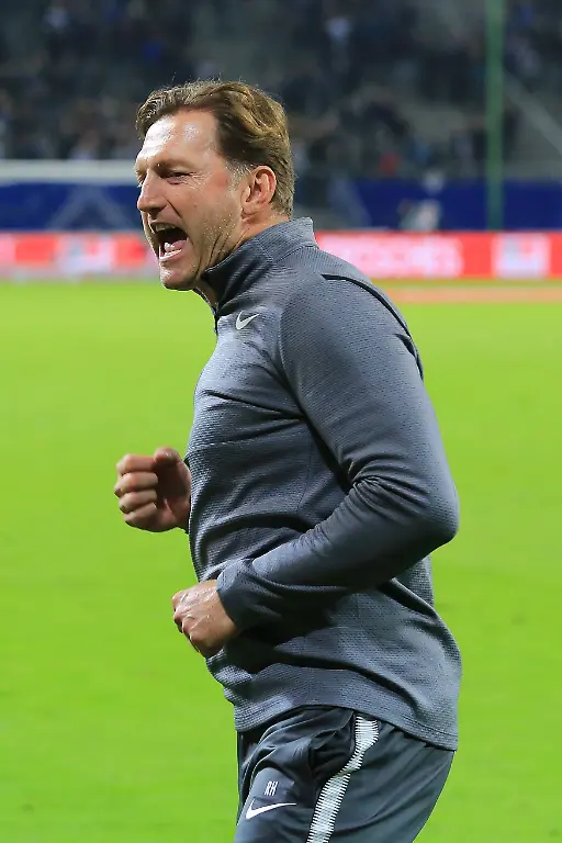 efd9a32fcf3c0f8eec4c4f4991b2e72a