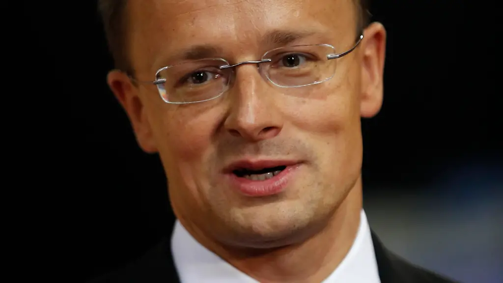 b7439ae8d0789f67977d7d6caf528a0c