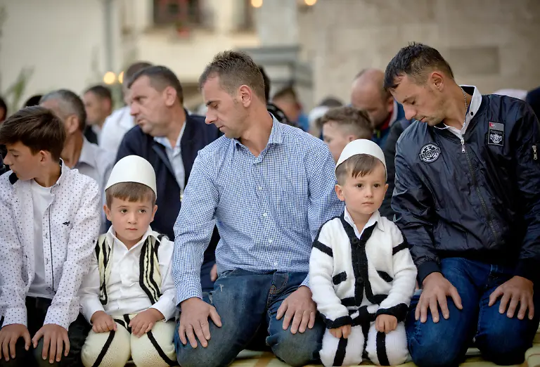 a8254f04fc3b6bb7f0767ab01cab21a5