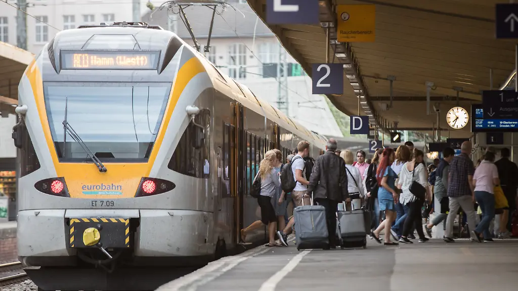 f721b91cc3a60a944ba897d03a6ac041