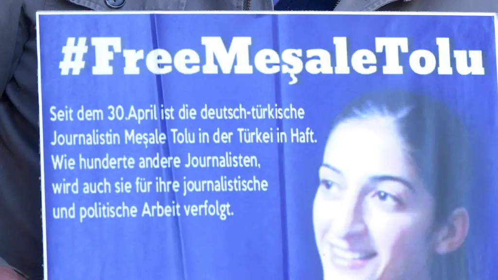 ec5485db069d4dfdfc8f5c44628d908d