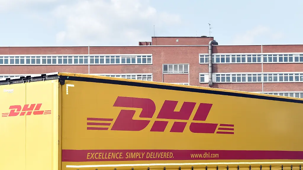 8132d0bbe89eb420e1e7831563776600