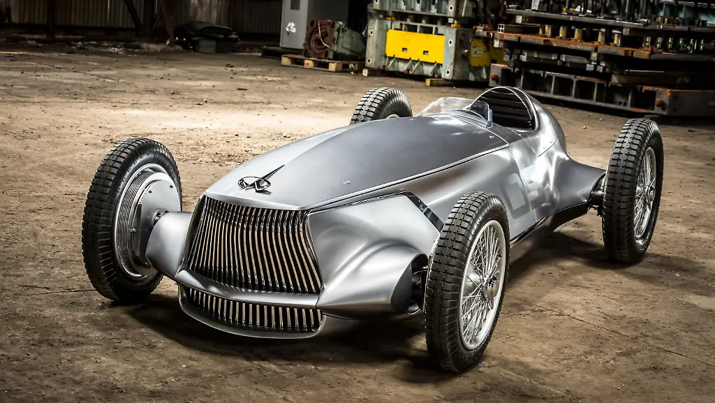 INFINITI-Prototype-9-12-Aug-2017-3