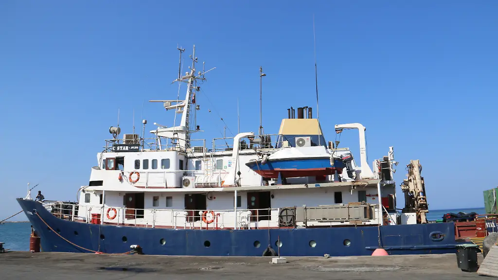 57c22875f0a2353156d10420a49b0ec1