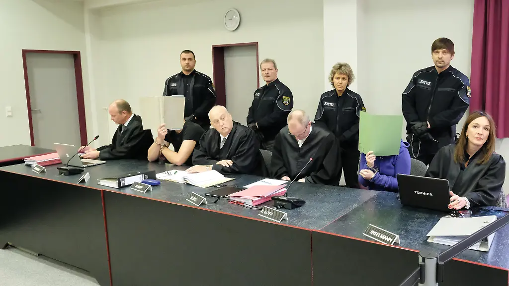 195912bff9213632b4a4b0d7501e1e0e