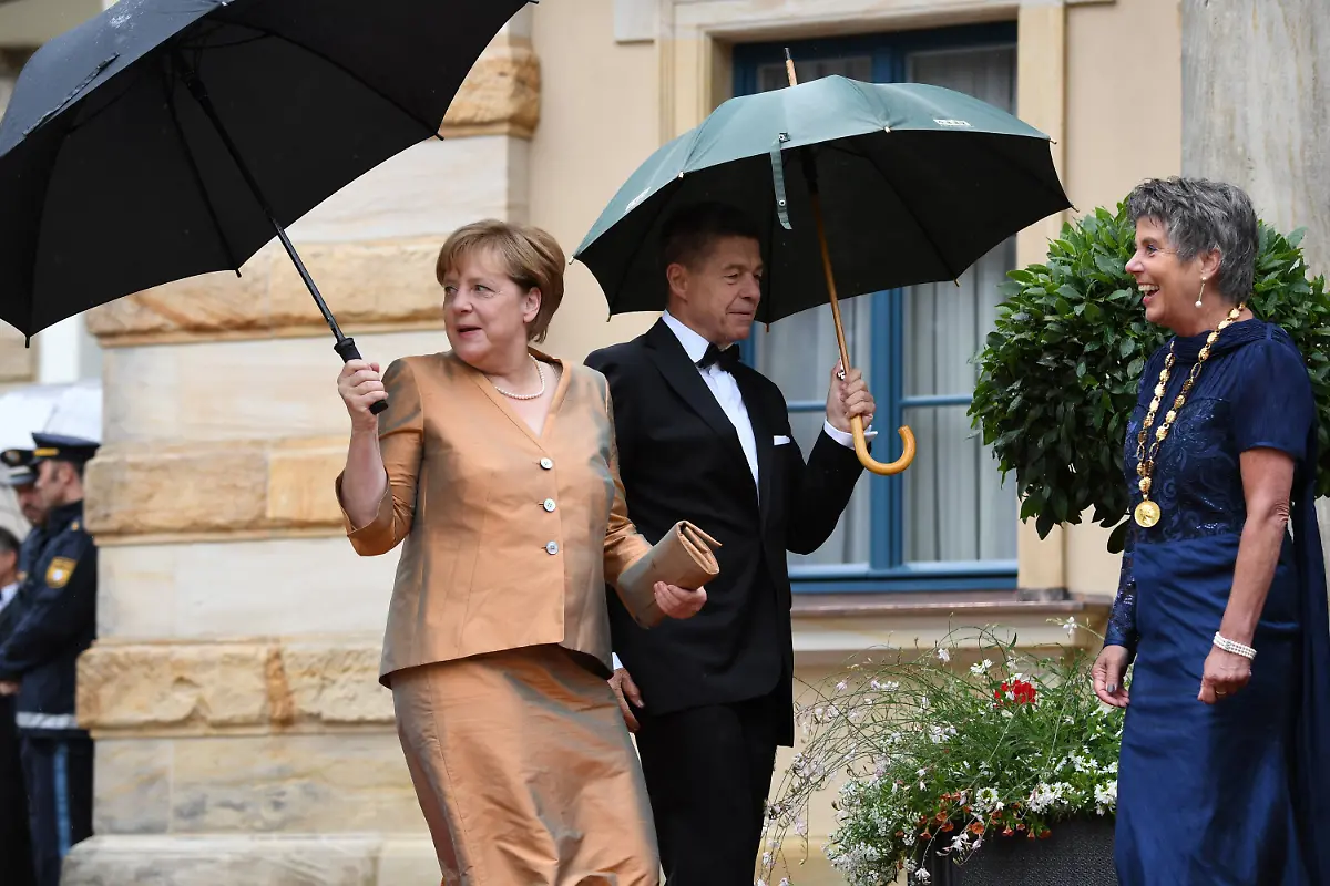 856dab2e2eb4a890e7e4e0a9f3fdafc2