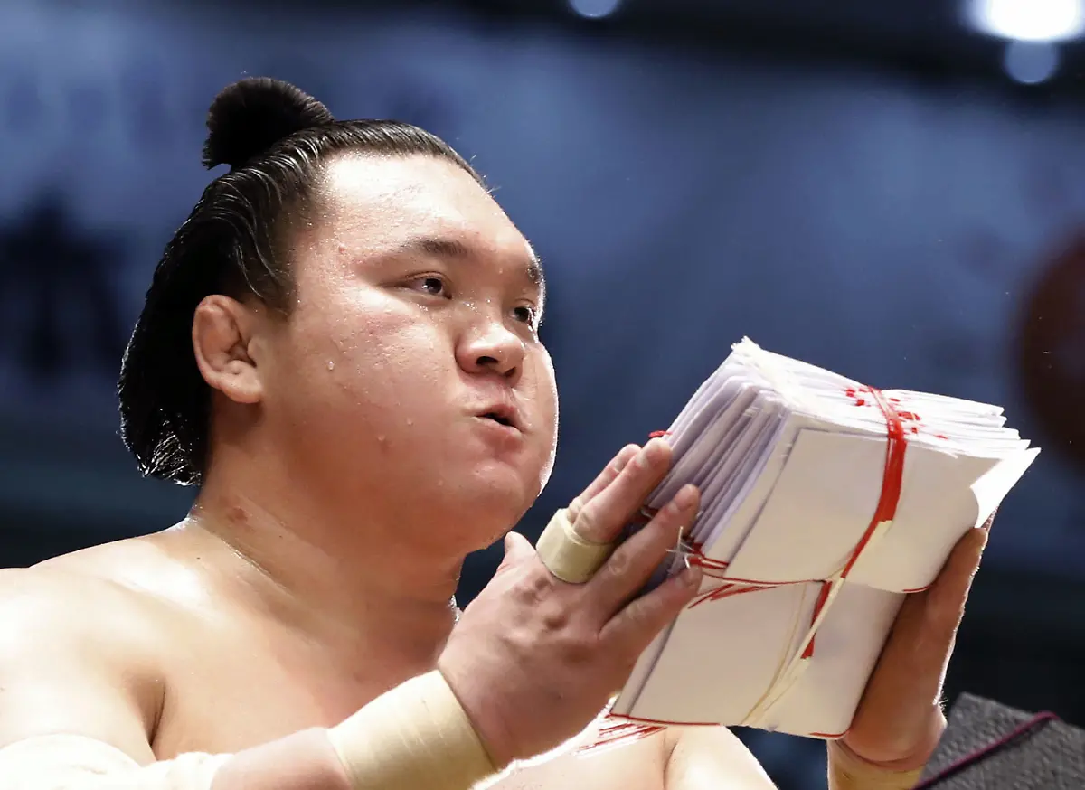 6c0737b661f2d7e062ae142bda77cbb5