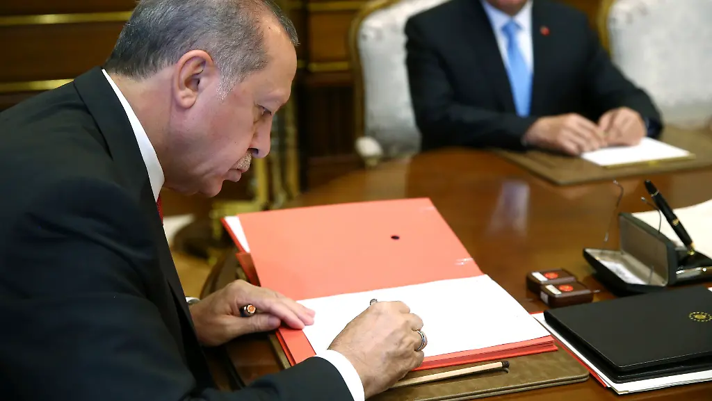 f5fcac07179161dfda78cb0a682405b4