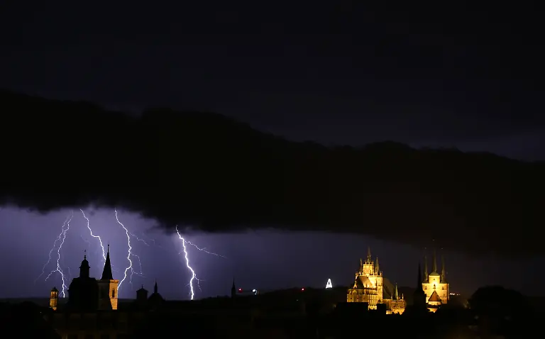 25d87546a601974d138e129172d55db5