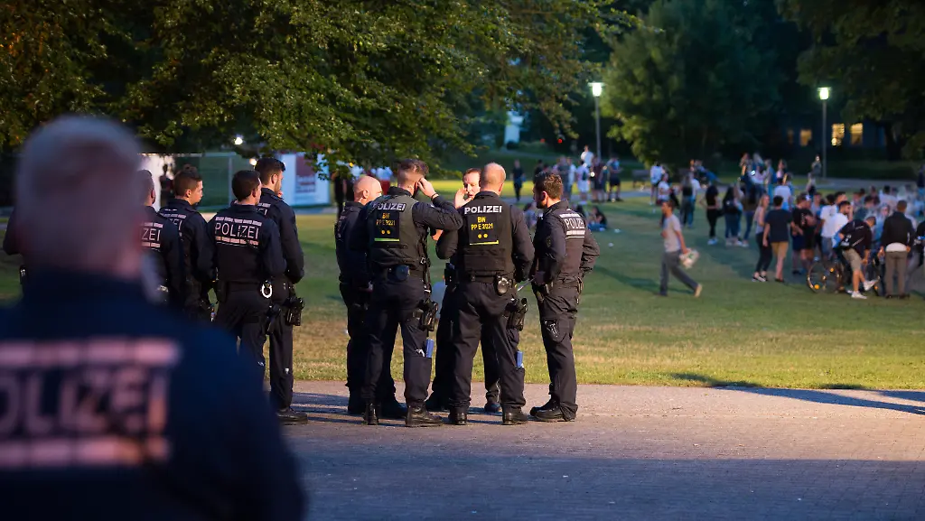 e4d42cf70fb54510813ed2daf73c821e