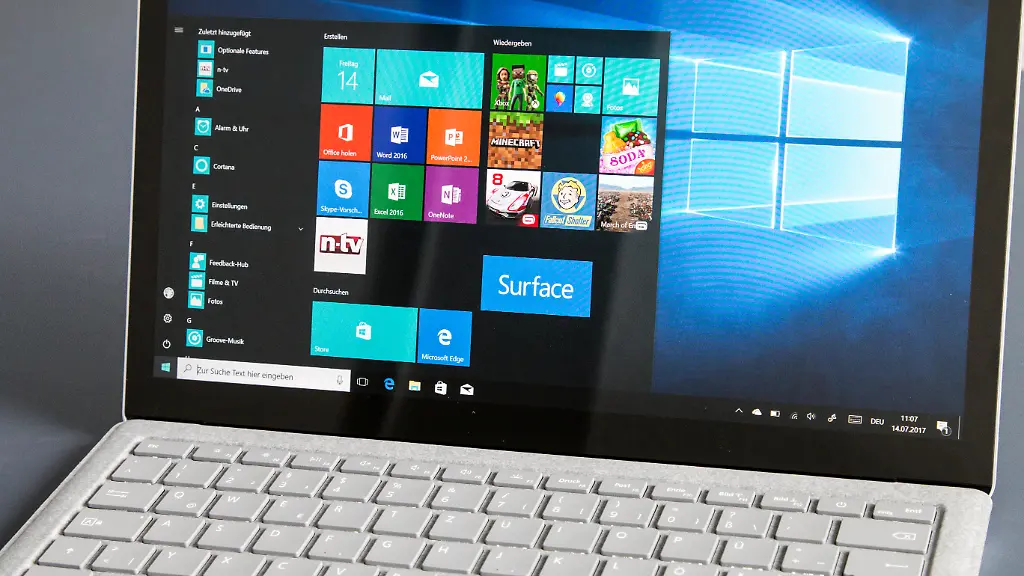 Surface-Laptop-Display-Tastatur